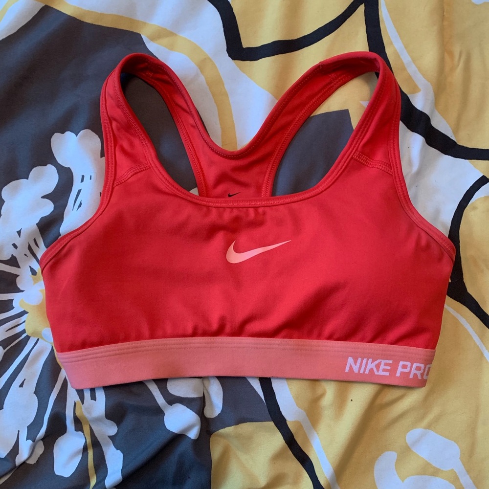 Nike Pro sports bra